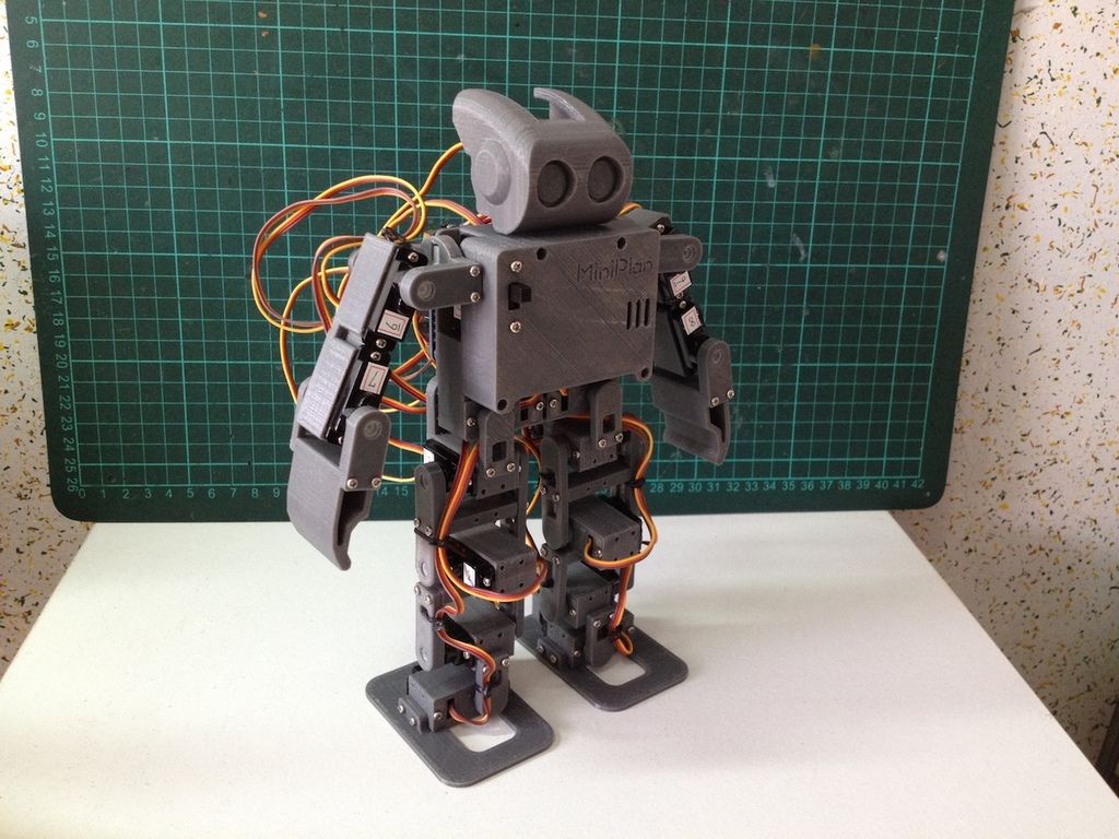 Механизмы робототехники. Робот гуманоид на ардуино. Робототехника ардуино. Человекоподобный робот на ардуино. Робот шагоход на 3д принтере.